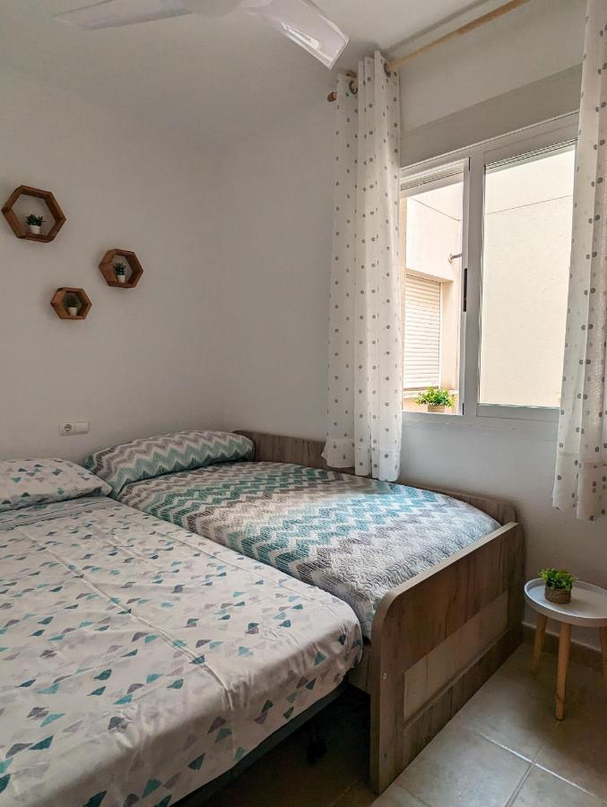 Apartamento Las Palmeras - Con Terraza, Barbacoa, Aire Acondicionado Y A 250M De La Playa! Los Alcázares Екстериор снимка