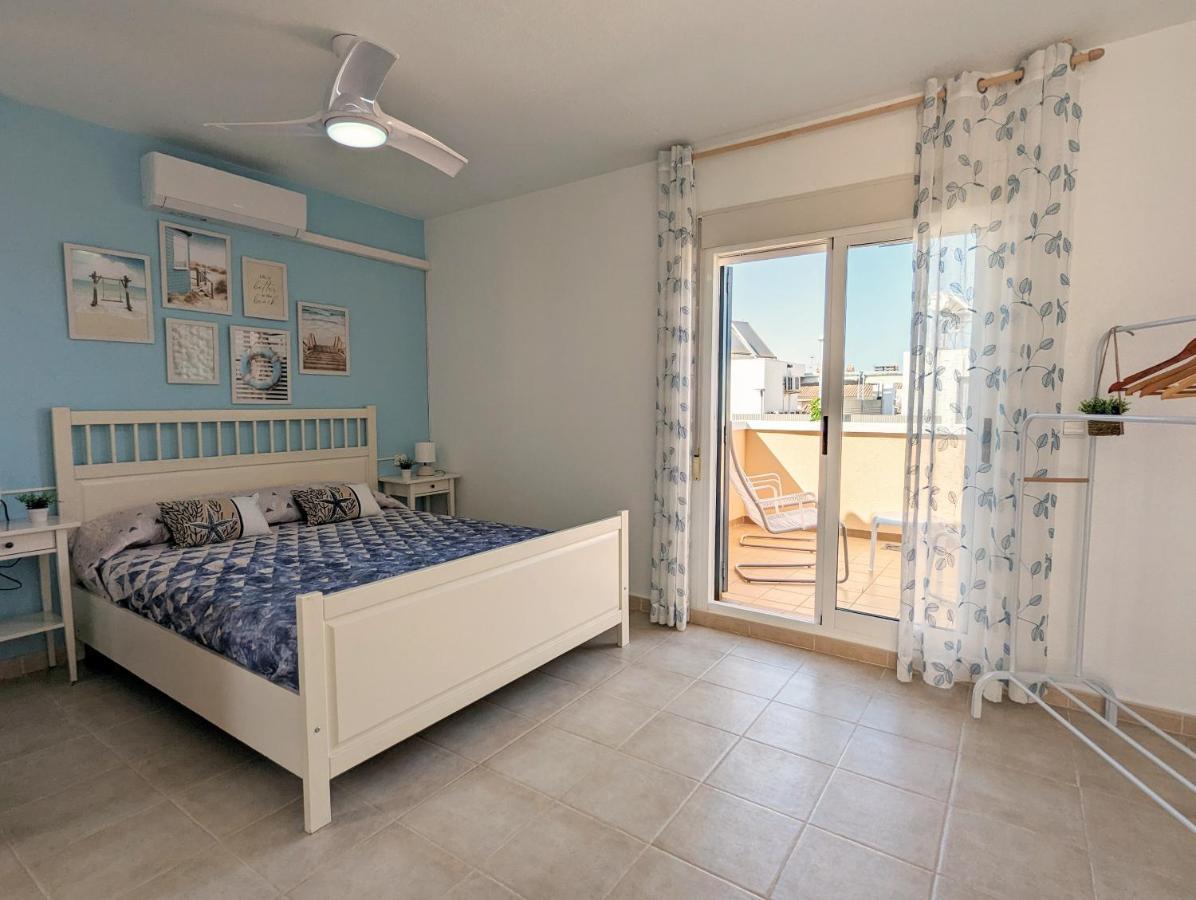 Apartamento Las Palmeras - Con Terraza, Barbacoa, Aire Acondicionado Y A 250M De La Playa! Los Alcázares Екстериор снимка